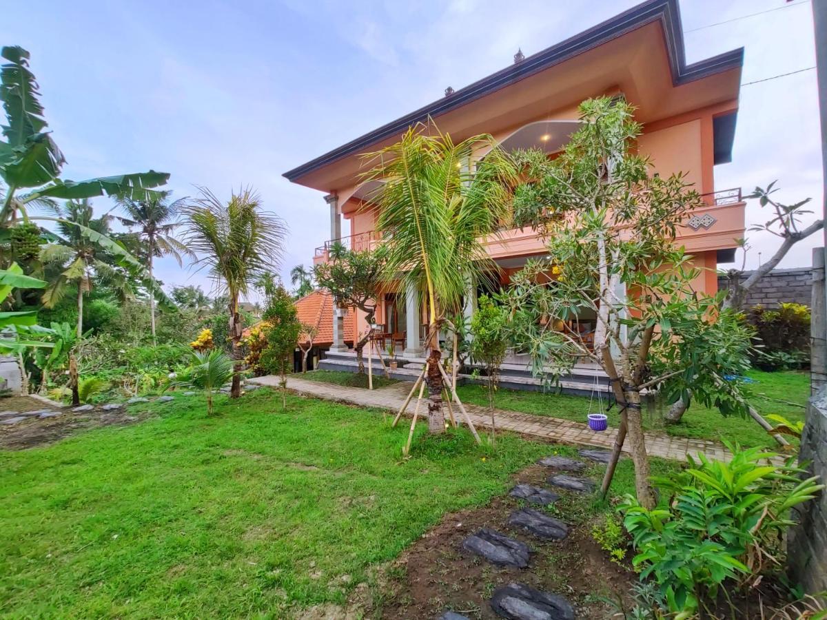Gusti Rai House Hotel Ubud Buitenkant foto