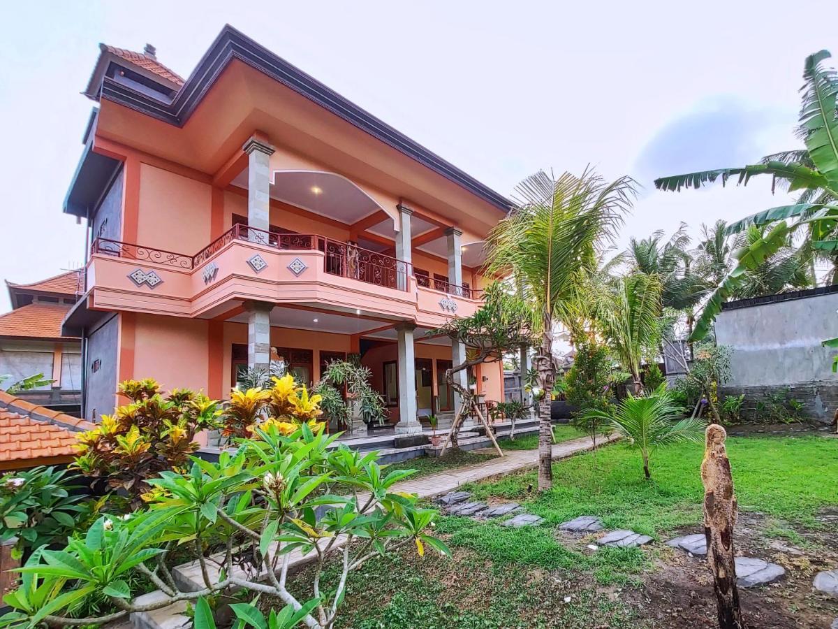 Gusti Rai House Hotel Ubud Buitenkant foto